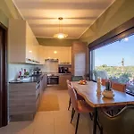The House Next To The Canal ! Apartman *