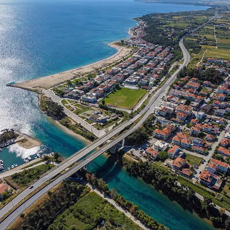 The House Next To The Canal !