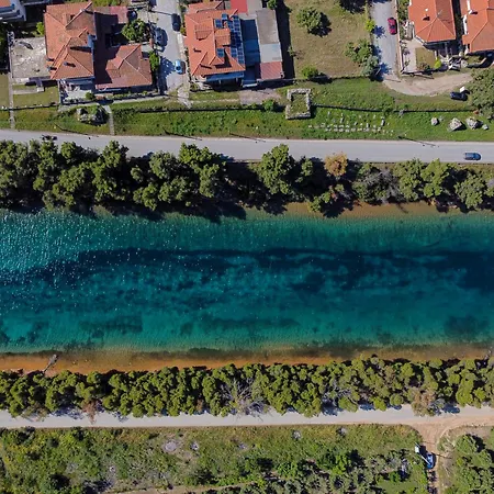 דירה The House Next To The Canal ! *