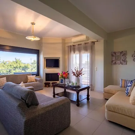 The House Next To The Canal ! * ניאה מודאניה